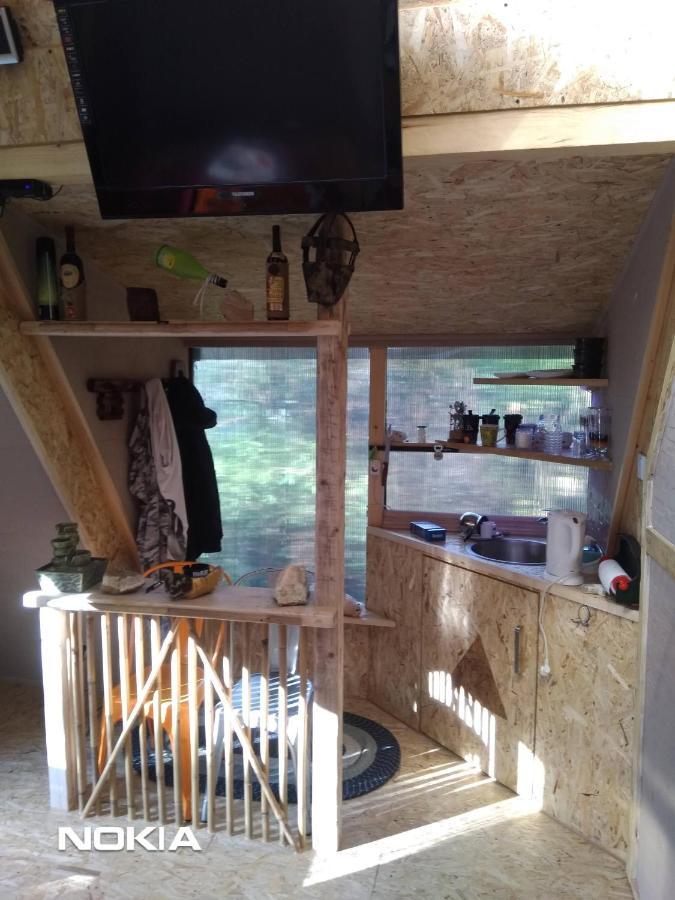 Pyramid Villa Visoko Buitenkant foto