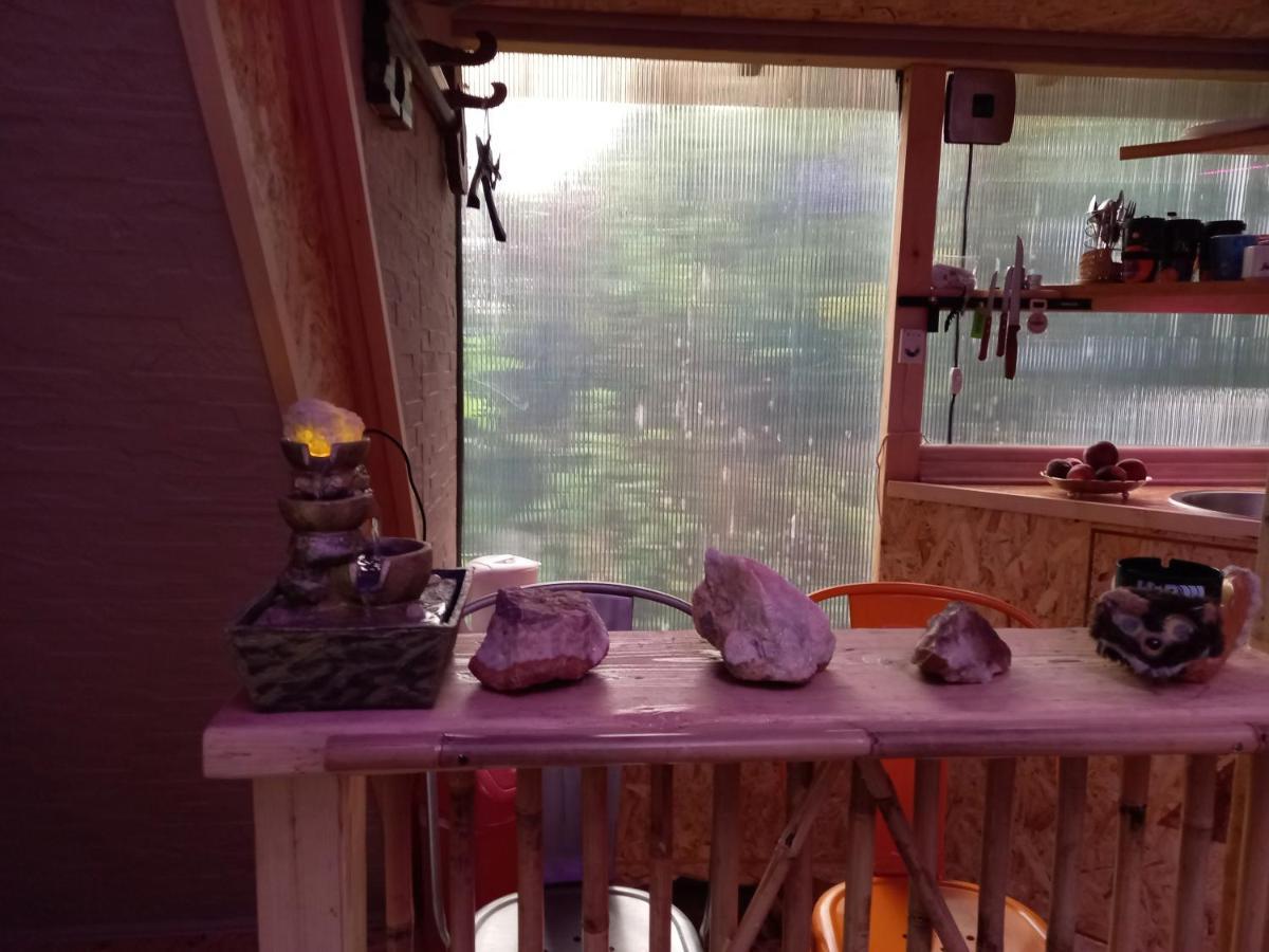 Pyramid Villa Visoko Buitenkant foto