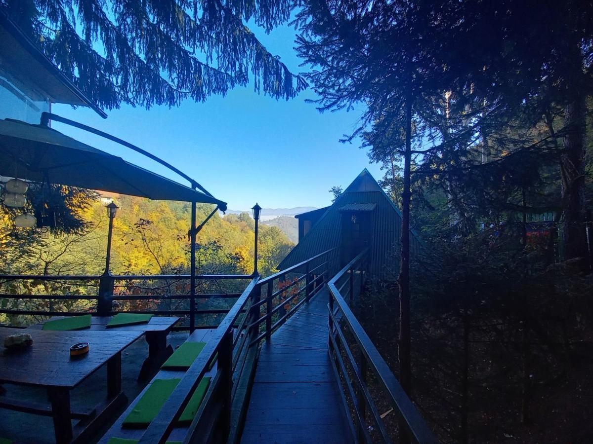Pyramid Villa Visoko Buitenkant foto